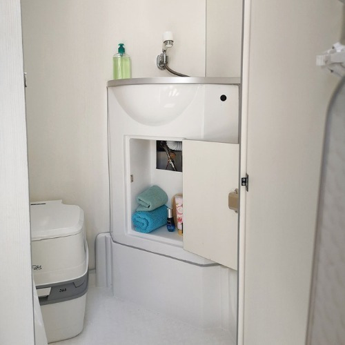 Imagen 5 de 17 de Casa Rodante Para 4 Personas. Línea Caretta Uncle , Basoglu