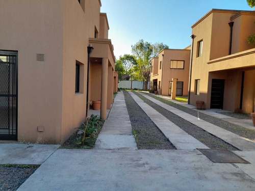 Dúplex En Venta- Monte Grande