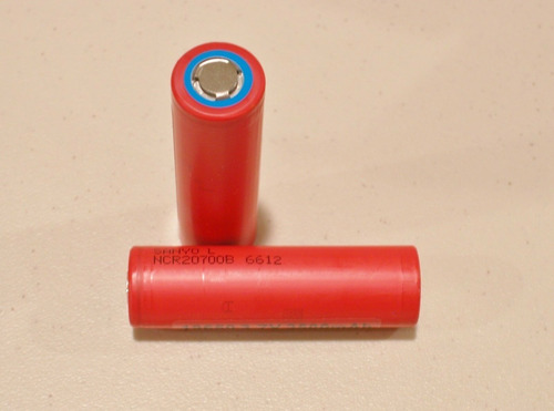 Bateria Pila 20700 3.7v 4250mah 20x70mm Recargable Sanyo