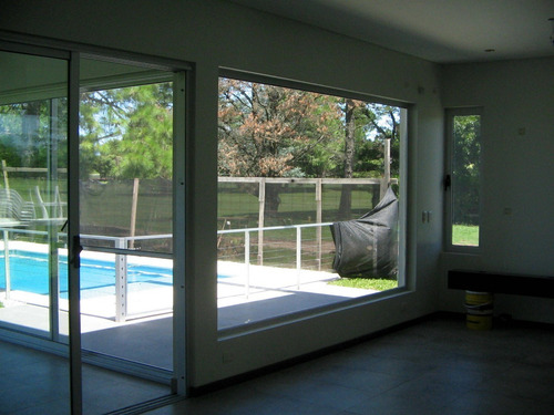 Imagen 2 de 5 de Cambio De Ventanas Viejas Sin Romper Por Nuevas De Aluminio