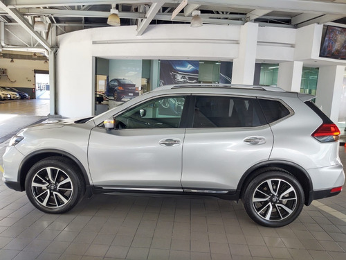 Imagen 3 de 15 de Nissan X-trail Exclusive At