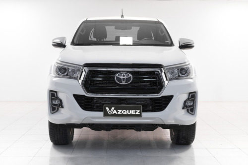 Imagen 3 de 15 de Toyota Hilux 2.8 Dc 4x4 Tdi Srx 2019
