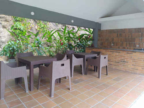Imagen 22 de 25 de Town House En Urb. Lomas Del Este Res. Lomas Alto. Cl-fd605