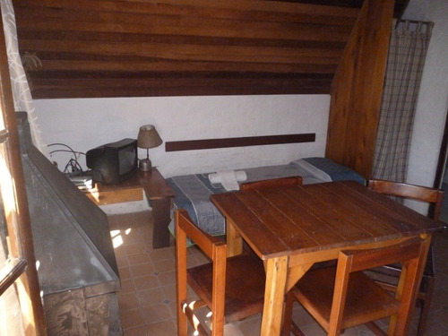 La Paloma - La Balconada. Casa-cabañas.