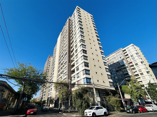 Departamento En Venta De 2 Dorm. En Independencia