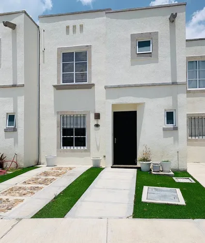 Casa En Venta En Puerta Verona Querétaro, 3 Recamaras, Terreno 144 M2