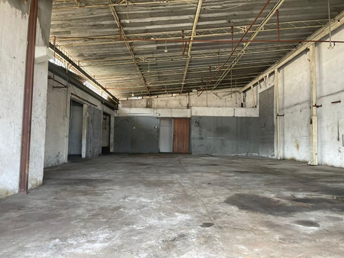 Bodega Comercial En Venta En Real De Minas En Guadalupe