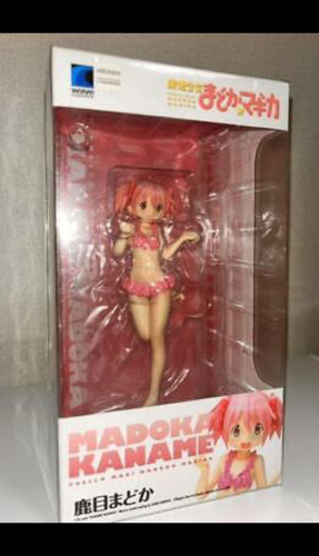 Madoka Magica Kaname Queen Beach Wave 1er Edicion (Usado)