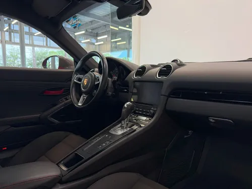 Porsche Cayman 2.0 T Coupé Pdk At