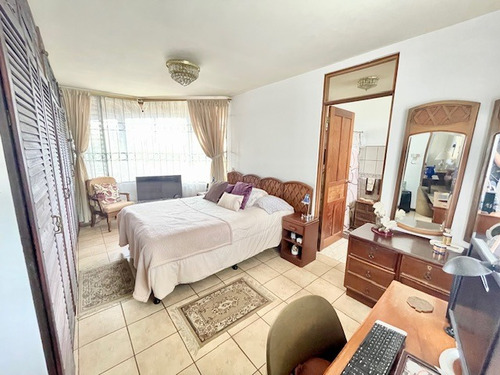 Venta De Casa Con Amplia Terraza En Los Angeles De San Rafael De Heredia