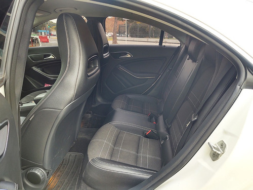 Imagen 16 de 22 de Mercedes Benz Cla 200 2015 Cla200 At Abasto Motors