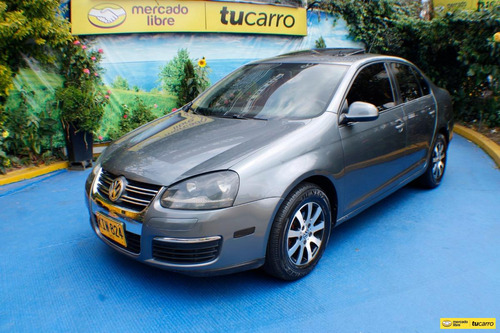 Volkswagen Bora 2.5 Style Active