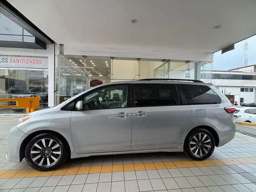 Toyota Sienna 3.5 Xle Piel At
