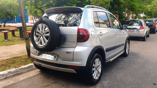 Volkswagen Crossfox 1.6 Vht Total Flex I-motion 5p