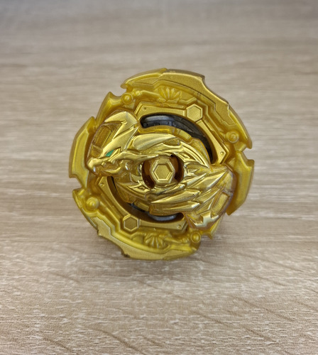 Beyblade Burst Judgement Dragon D5 (Usado)