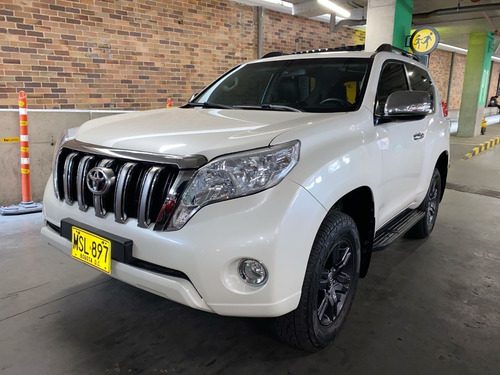 Imagen 2 de 25 de Toyota Prado