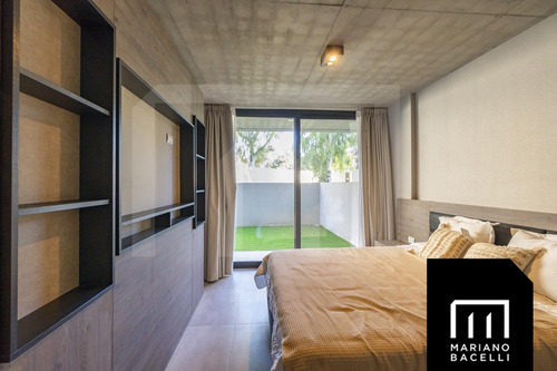 Departamento En Venta En Complejo 3300 Cabral Canning