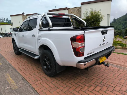 Renault Alaskan 2.5 Intens