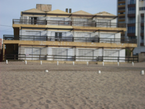 Imagen 5 de 14 de Alquilo Departamento En Villa Gesell Frente Al Mar