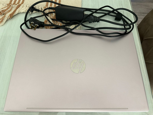Notebook Hp Pavilion 15-cs0xxx I3 8gb 25 Rosa Claro (Usado)