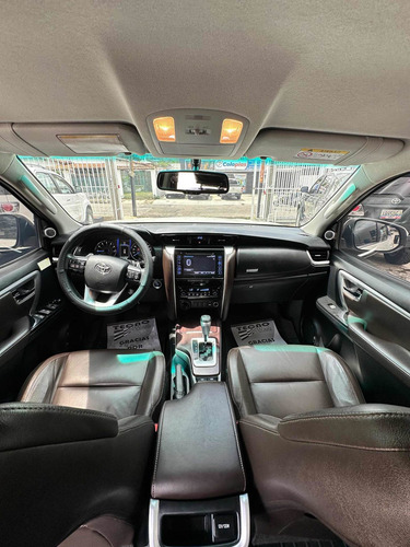 Imagen 11 de 16 de Toyota Fortunner Dubai Dubai
