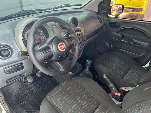 Fiat Uno 1.0 EVO VIVACE 8V FLEX 4P MANUAL
