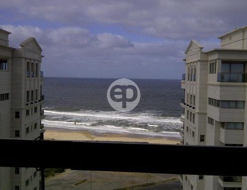 Departamento - Playa Brava