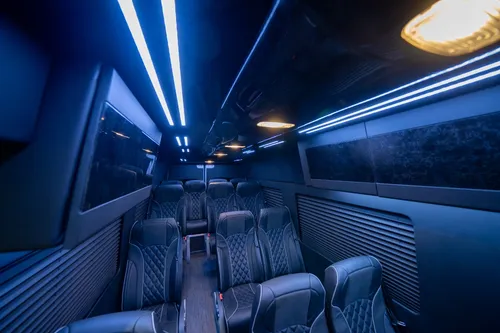 Sprinter Xl 2025 De Royal Van Edicion Especial Touring Vip