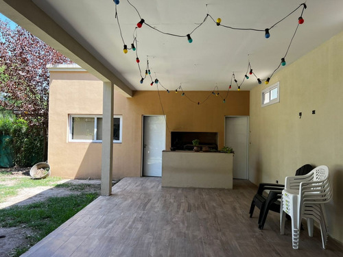 Imagen 27 de 28 de Venta Casa 3 Amb. En Villa Udaondo, Ituzaingo