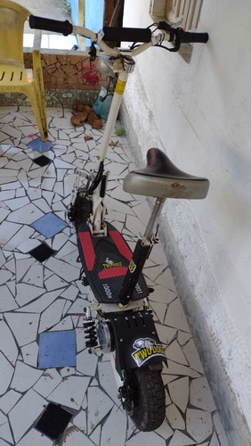Imagem 2 de 6 de Two Dogs 1000w Two Dogs 1000w