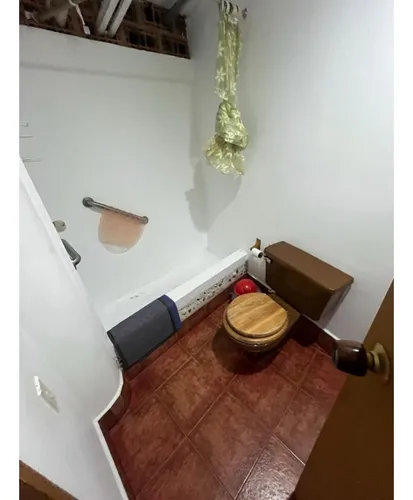 Rhbr-11857 Casa De 2 Niveles ( Poblado, Sector San Lucas)