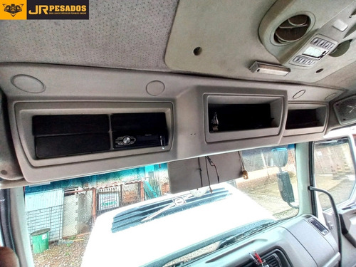 Imagem 9 de 15 de Volvo Vm 260 Câmara Fria Thermo King Trucado 6x2 Ano 2006