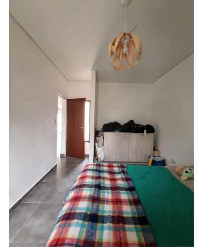 Casa 2 Dormitorios Impecable Y Tranquila En Villa Monte Alto