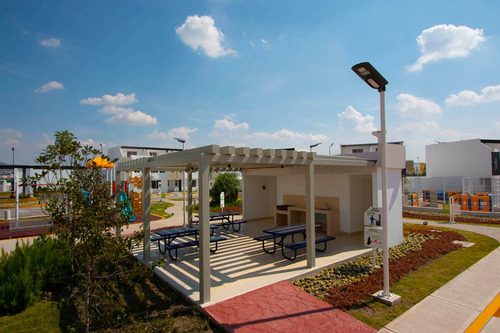 Venta De Casa Residencial De 3 Recamaras En Tecámac Ojo De Agua Con Casa Club Con Alberca