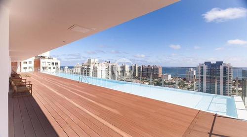 Piso Alto Pasante
