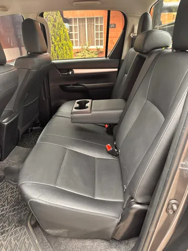 Toyota Hilux 2.4 Diesel automática