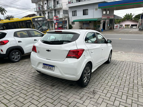 Chevrolet Onix Joy Hatch 1.0 8v Flex 5p Mec.