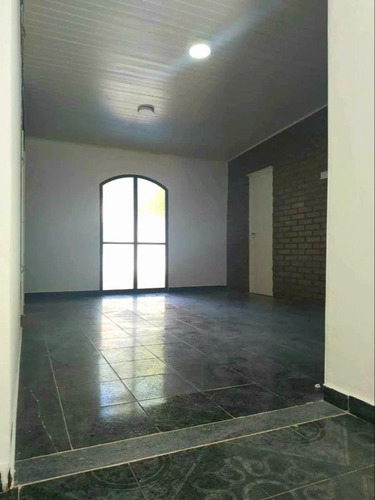 Imagen 15 de 28 de 2 Casas Independientes En Un Terreno Con Piscina, La Falda