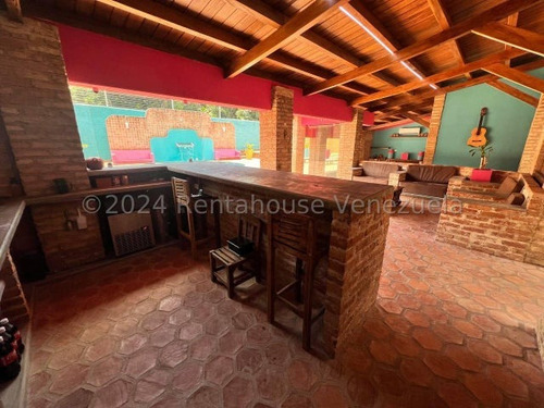 Casa De Campo En Venta En Sector Ojo De Agua El Castaño Remodelada Con Planta Electrica Piscina Y Sistema De Seguridad Kg:25-2941