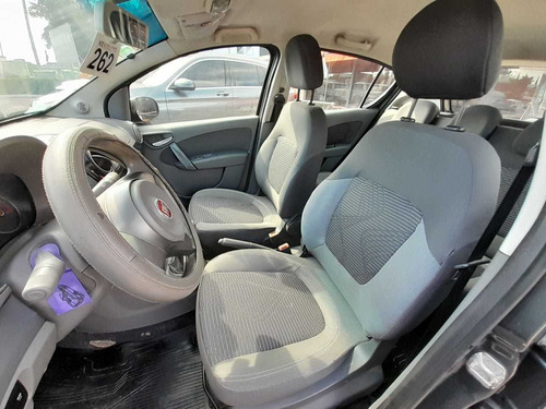 Imagen 8 de 13 de Fiat Palio 1.4 5 P Attract 2014