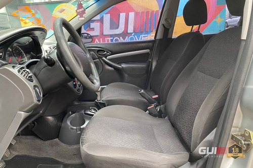 Ford Focus Sedan 1.6 Flex