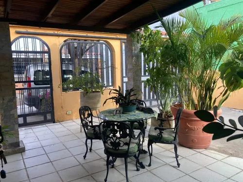 Casa Moderna Los Mangles