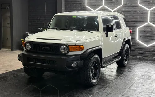 Toyota Fj Cruiser Black And White