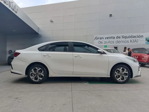Kia Forte 2.0 LX 4 p Mt