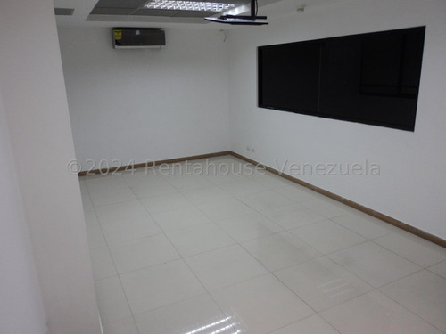 Oficina En Venta En Los Dos Caminos Ng 24-20047 Yf