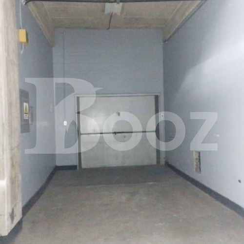 Alquiler De Piso Industrial, Guarenas, 685mt2