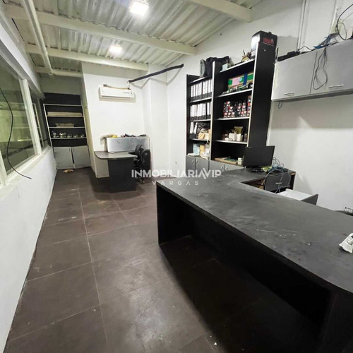 Te Ofrecemos En Venta Local Y Fondo De Comercio Ubicado En Caribe - Estado La Guaira Ref 005 - 525