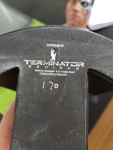 Busto Terminator Chronicle