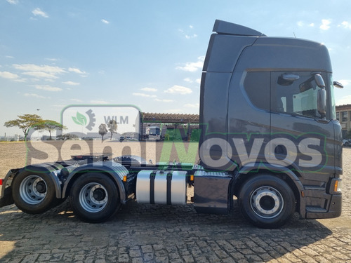Imagem 6 de 15 de Scania Trucado R 450 6x2 2019/2020 - Teto Alto
