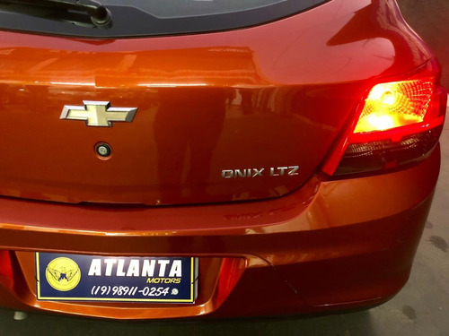 Imagem 8 de 14 de Chevrolet Onix 1.4 Ltz Spe/4